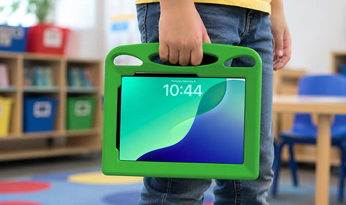 Big Grips Lift protective iPad frame with easy-grip handle. 